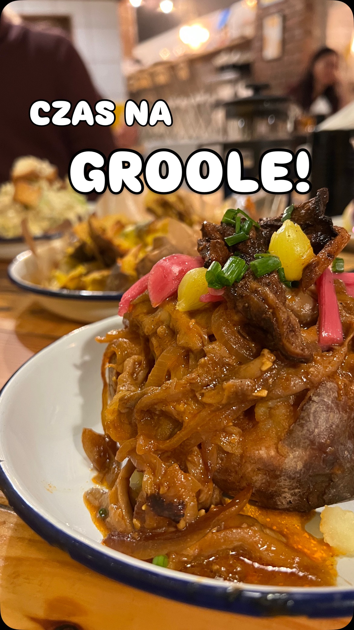 Groole, ul. Śniadeckich 8, Warszawa